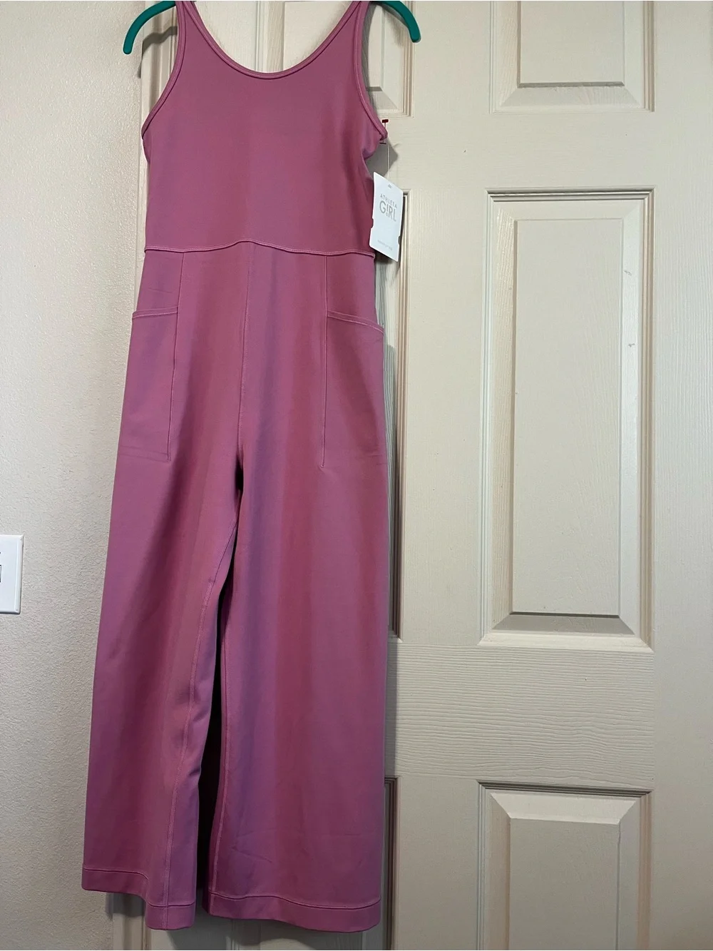 Athleta sleeveless pull